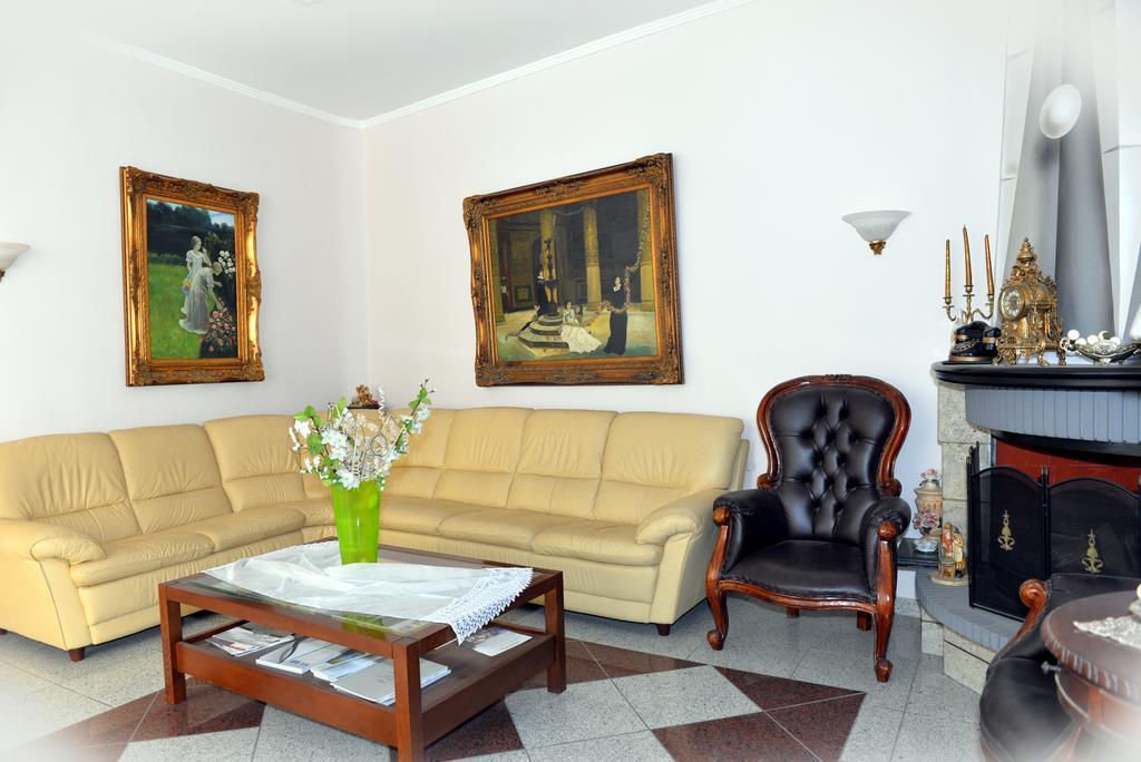 קומוטיני Kyridis Hotel מראה חיצוני תמונה