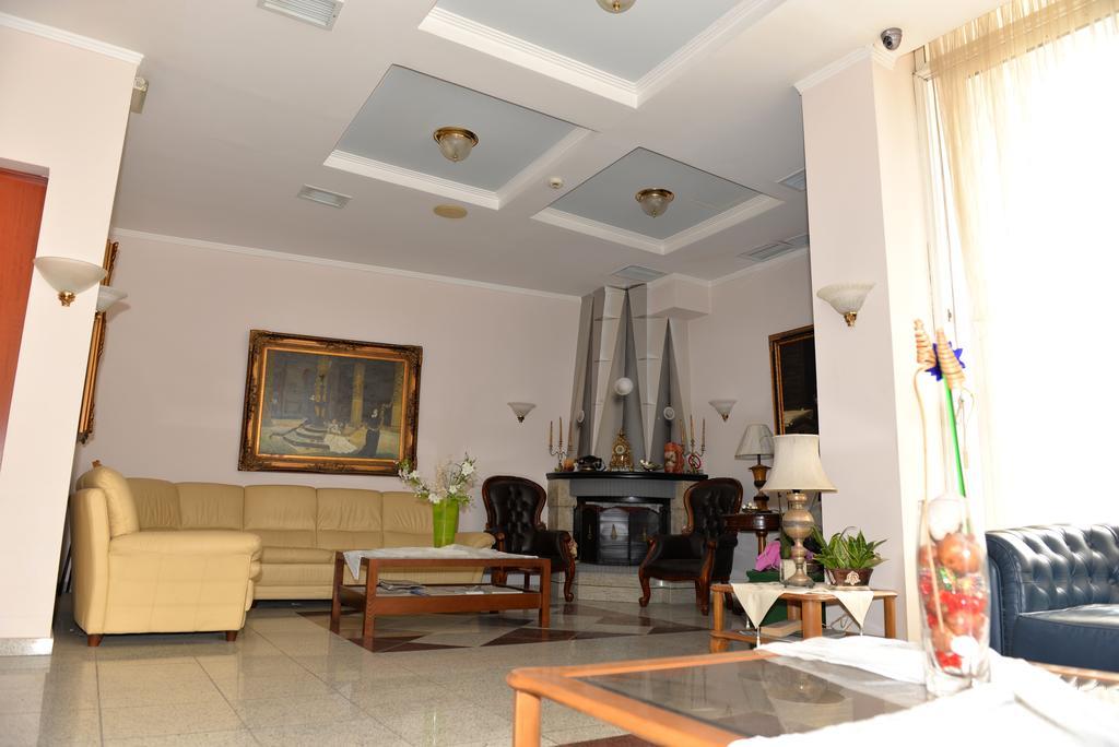 קומוטיני Kyridis Hotel מראה חיצוני תמונה